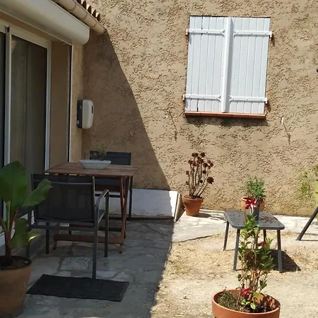 Hébergement de vacances Cosy Idéal Couple Avec Cuisine&wifi La Ciotat